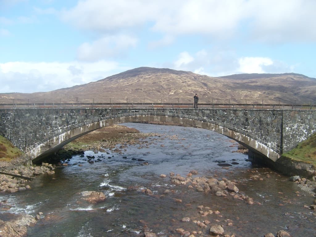De brug bij Slighachan op Skye