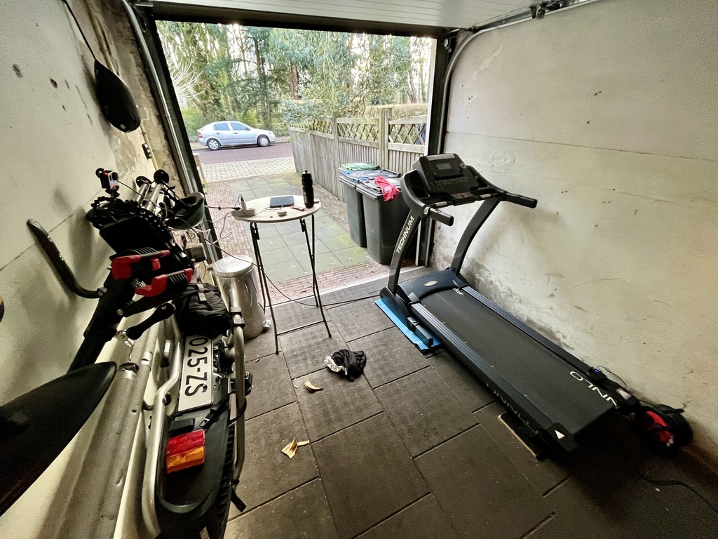 *Treadmill* of *dreadmill*?